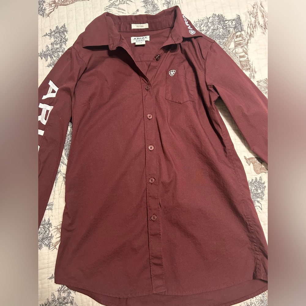 Ariat Fitted Long Sleeve Button up